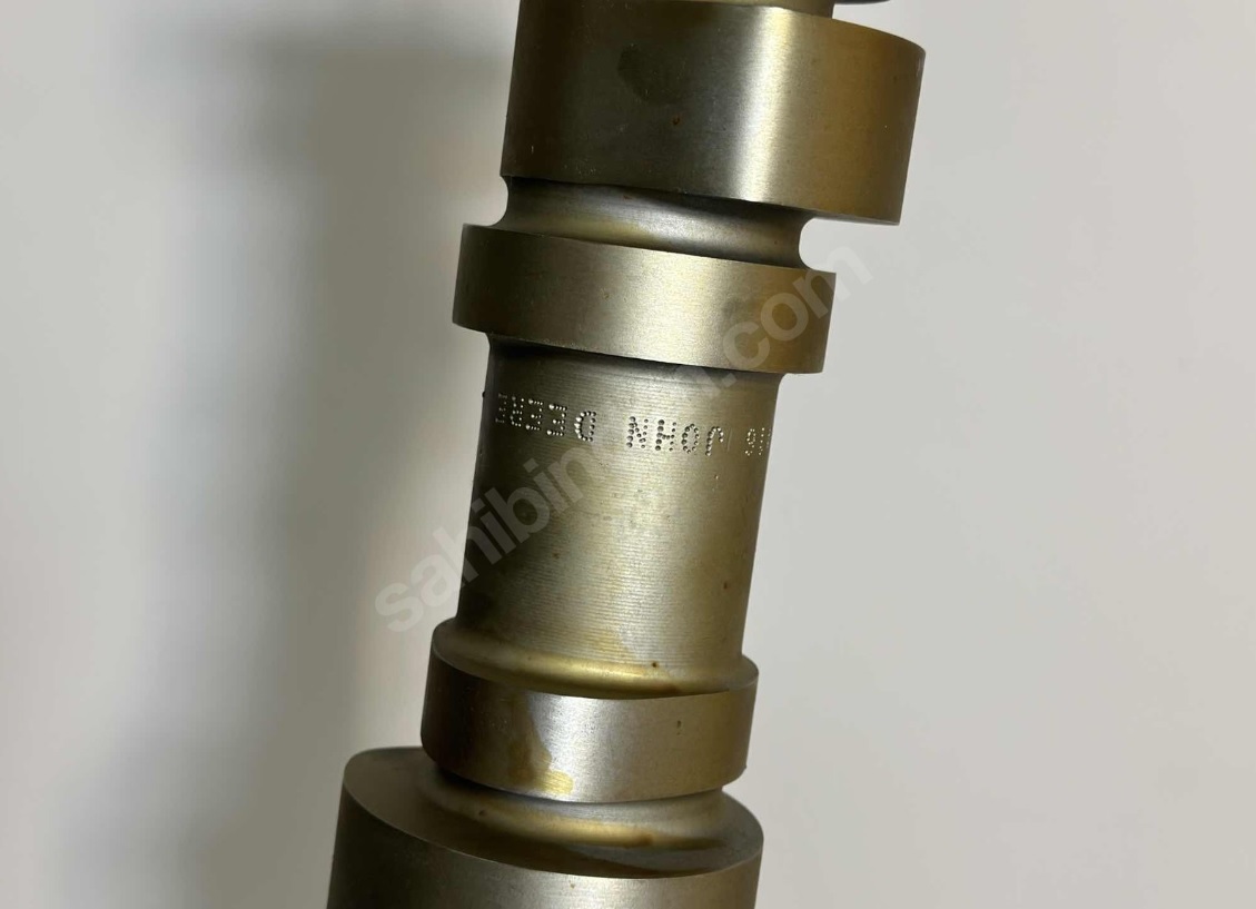 (2.EL)JOHN DEERE MARİNE R523162 CAMSHAFT EKSANTRİK MİLİ - Görsel 4